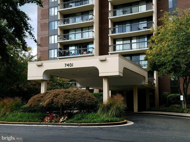 Building Photo - 7401 Westlake Ter