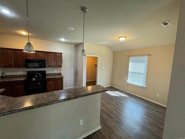 Building Photo - 6305 Lena Dr