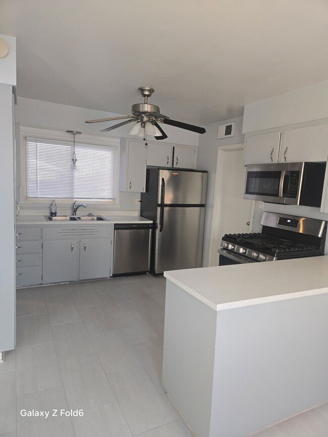 Building Photo - 550 Washington Blvd