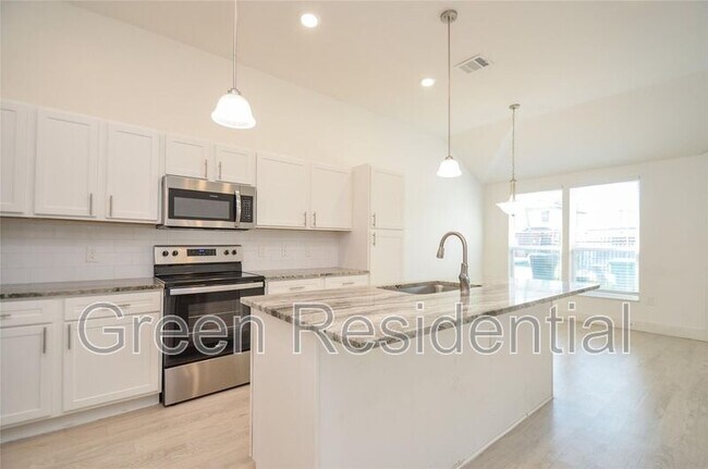 Building Photo - 4329 Phlox St