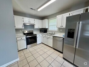 Building Photo - 809 Keller Ln