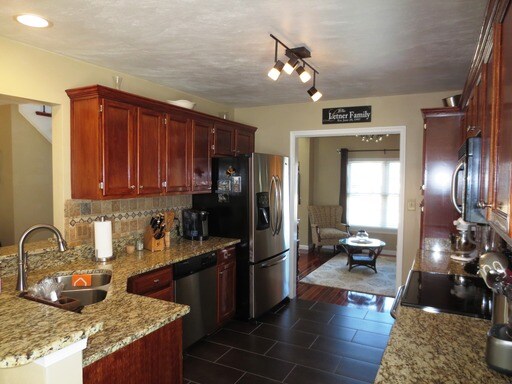 Foto del edificio - 2633 Pulaski Loop