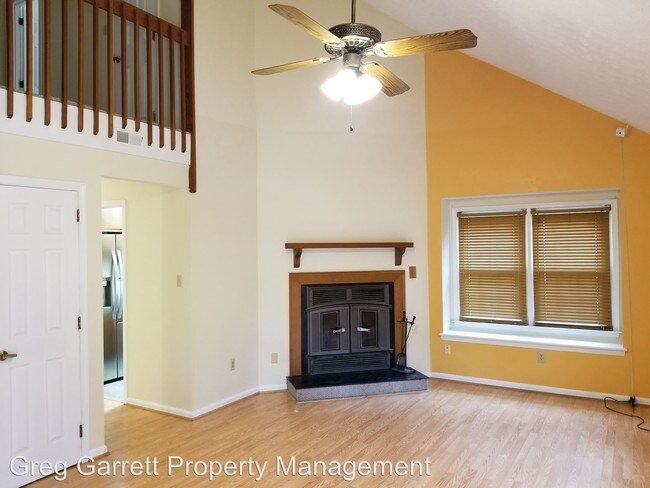 Building Photo - 2 br, 2 bath House - 380 Kinsmen Way