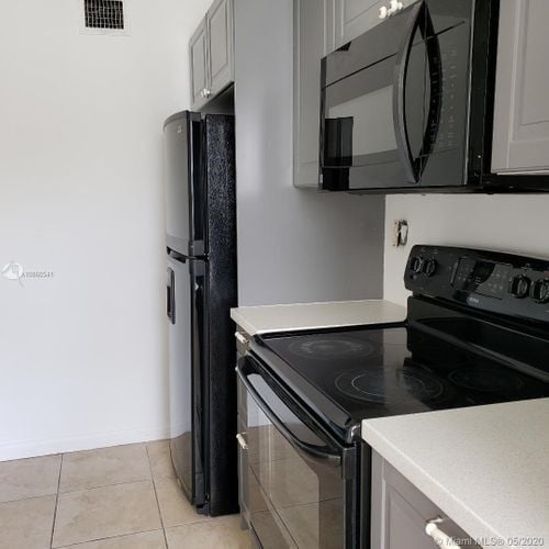 Building Photo - 4737 NW 97th Ct