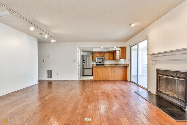 Foto del edificio - 12 Hampshire Ct