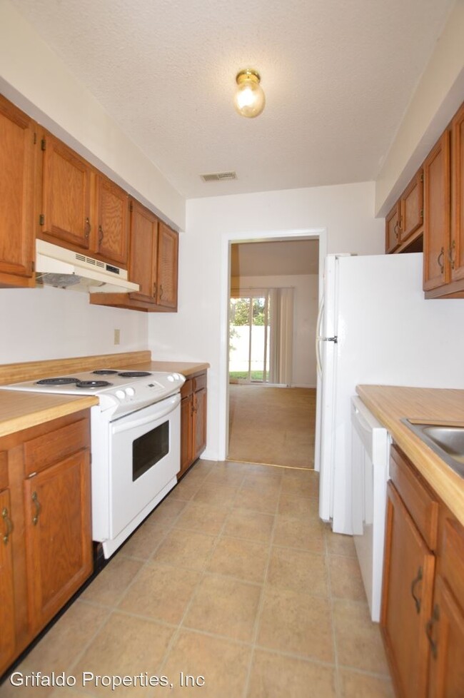 Building Photo - 2 br, 2 bath House - 1955 Rolling Ridge Drive