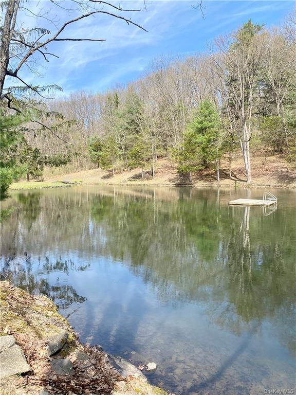 Foto del edificio - 79 White Oak Rd