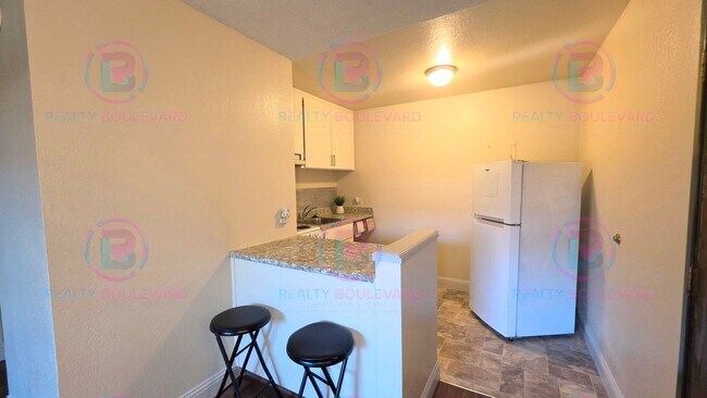Foto del edificio - Ground-Floor Studio with Private Patio & Pool Access Near Virginia Lake