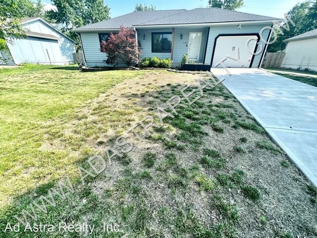 Building Photo - 4 br, 3 bath House - 33285 W 87th Ter.,