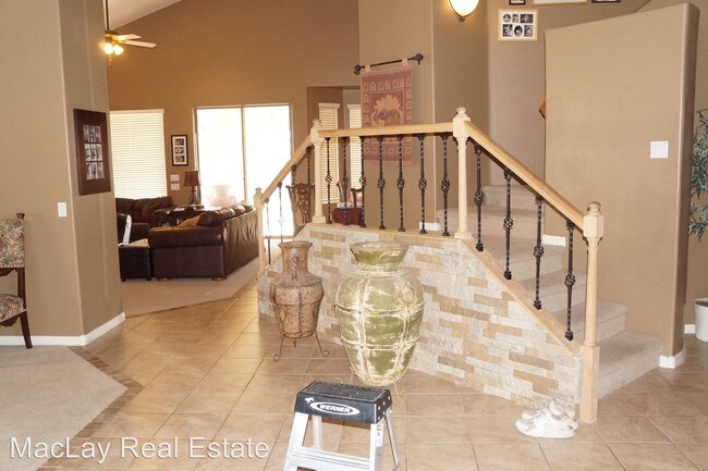 Building Photo - 4251 E Carriage Way