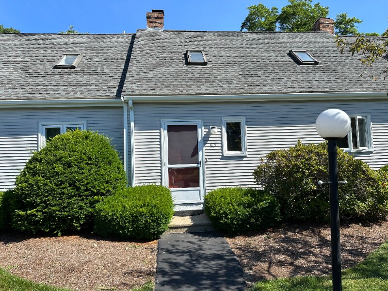 Primary Photo - 52 Liberty St