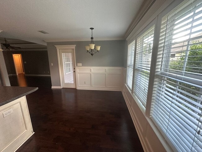 Building Photo - Stunning 3 Bed, 2 Bath Hahira Rental