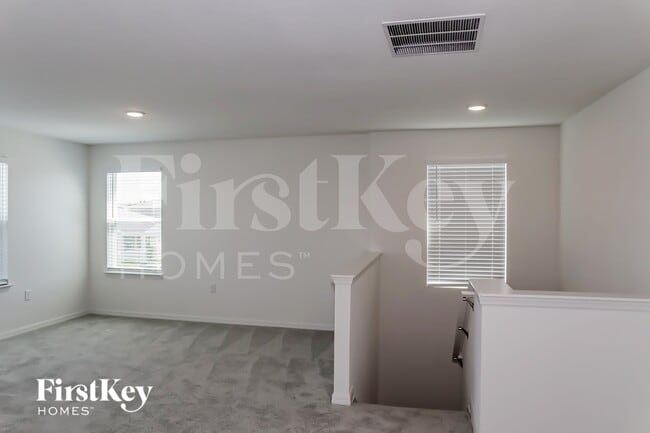 Foto del edificio - 1221 Spokane Pt