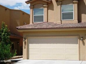 Building Photo - 545 Green Village Ct
