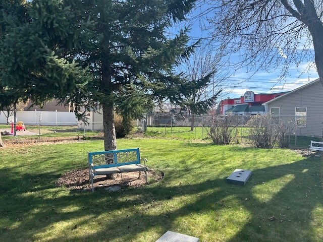 Foto del edificio - 1719 N Westland Dr