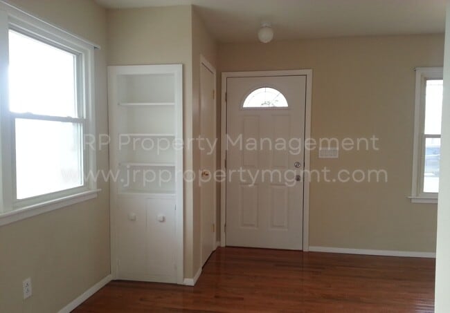 Foto del edificio - 3609 Greenbriar Dr