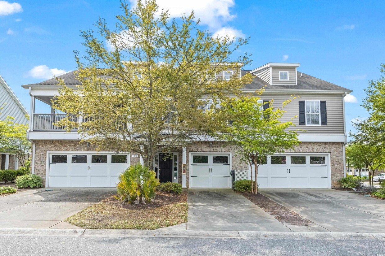 Primary Photo - 400 Black Smith Ln
