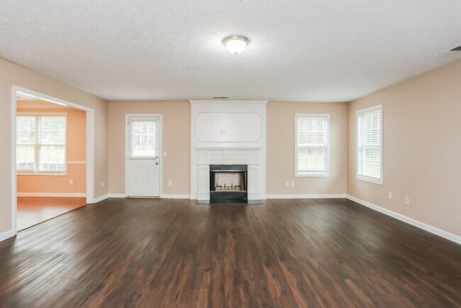 Foto del edificio - 4670 Duval Point Way SW