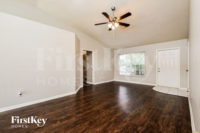 Foto del edificio - 4725 22nd St SW
