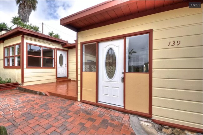 Building Photo - 139 Avenida Sierra