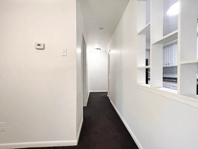 Foto del edificio - 2309 Olson St