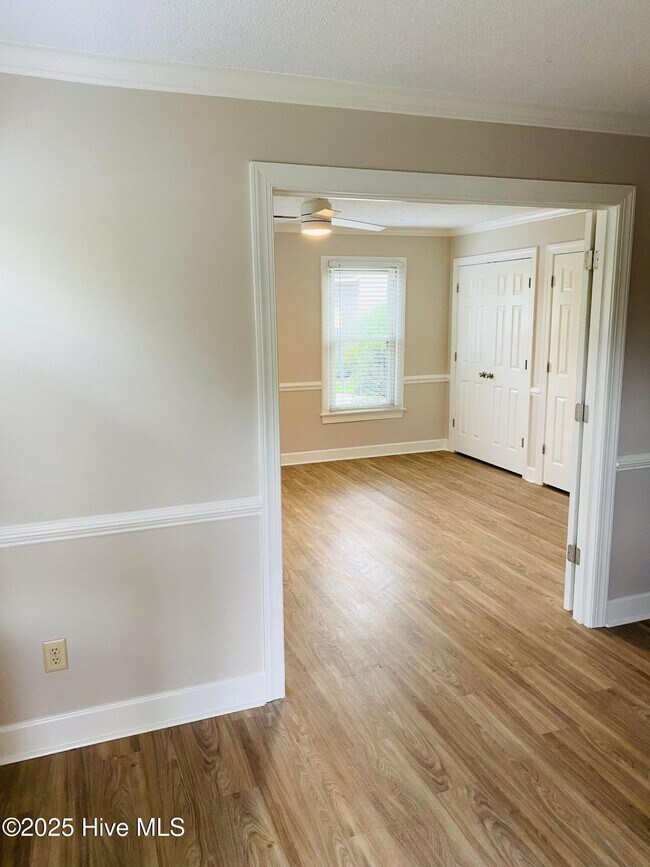 Building Photo - 1861 Quail Ridge Rd