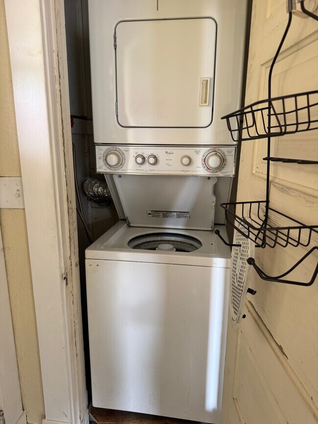 Laundry - 333 S Boundary Ave SE