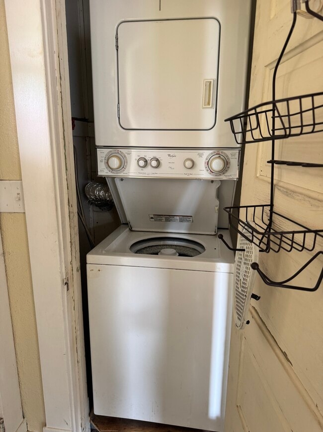 Laundry - 333 S Boundary Ave SE