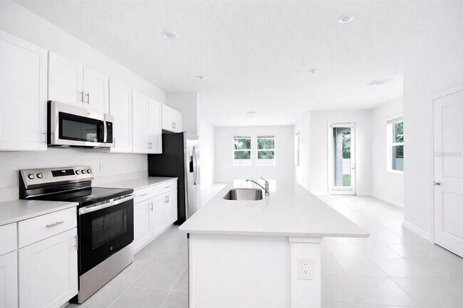 Foto del edificio - 3396 Lapis Lk Dr