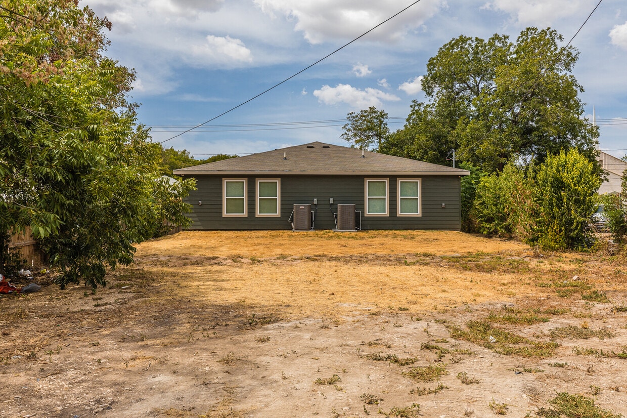 1914 Herring Ave, Waco, TX 76708 Townhome Rentals in Waco TX