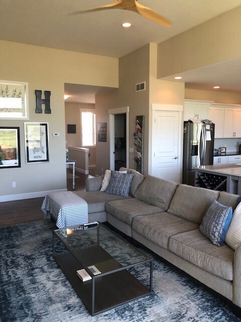 Building Photo - Upper Miller Creek Custom Home