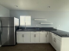 Building Photo - 6648-6650 Bell Ct