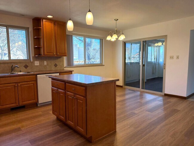 Foto del edificio - Open and Bright 3BD Home in Desirable Boulder Neighborhood