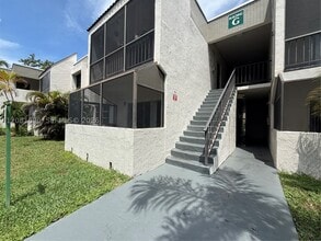 Building Photo - 7913 SW 104th St