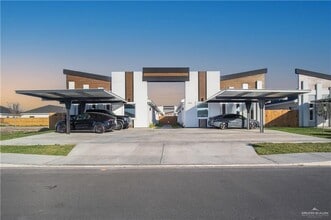 Building Photo - 24 N Onyx Ave