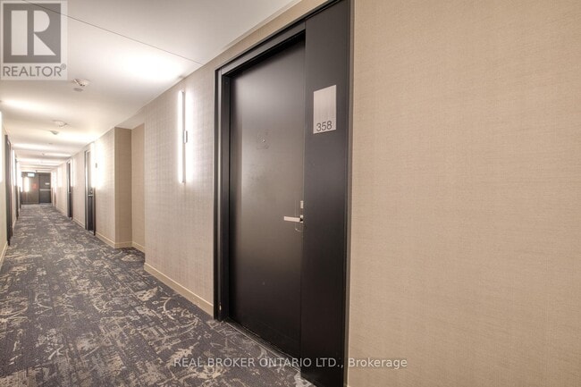 Building Photo - 31 Tippett Rd