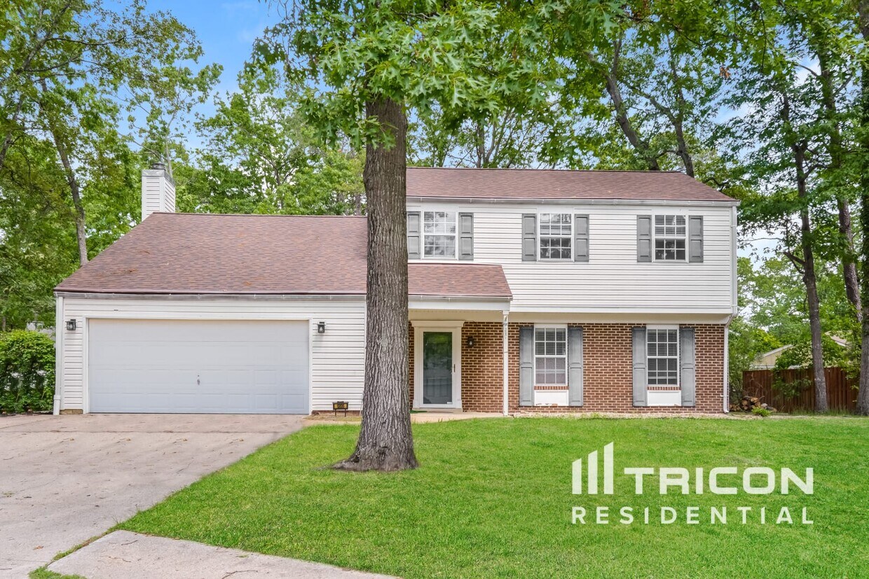 Primary Photo - 1203 Addison Ct