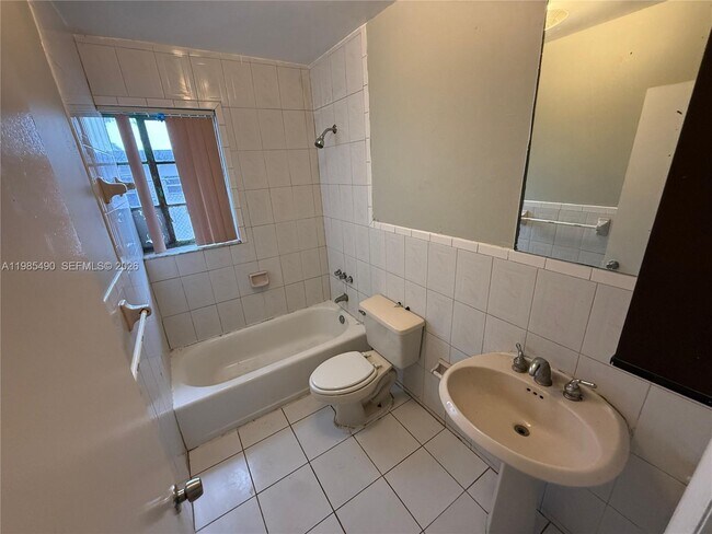 Foto del edificio - 1751 NW 29th St