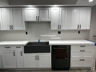 Building Photo - 6724 SW 114th Pl