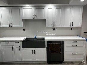 Building Photo - 6724 SW 114th Pl