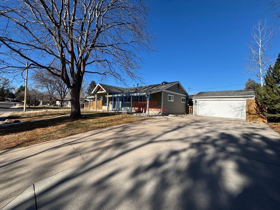 Photo - 5301 E Highline Pl-