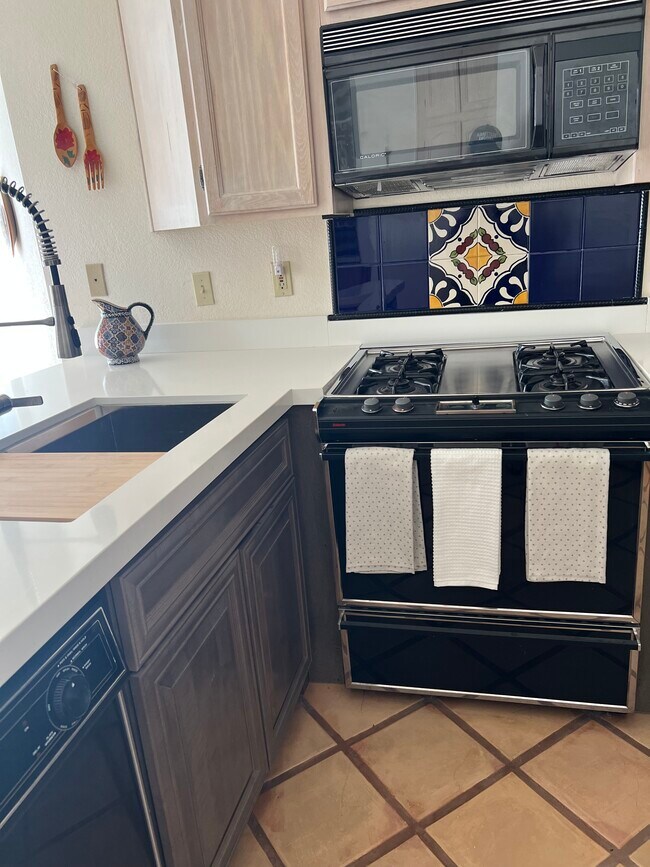 Foto del edificio - 69285 Rosemount Rd