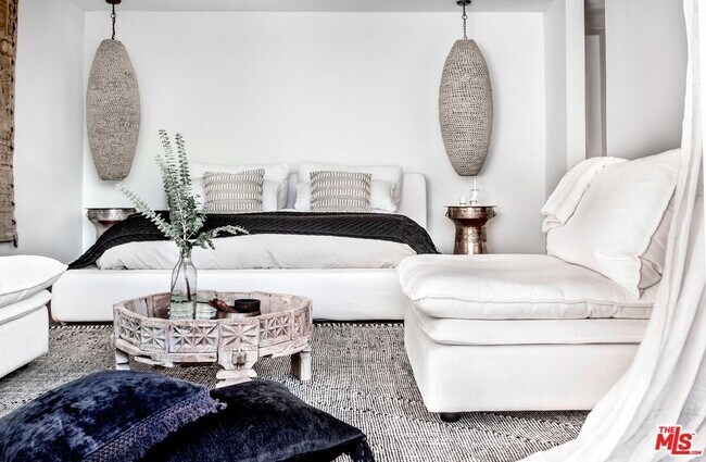 Foto del edificio - 3539 Beverly Ridge Dr