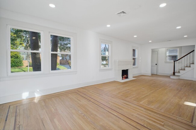 Foto del edificio - 344 Marlboro Rd