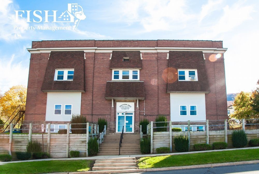 Foto principal - 1585 W Southern Ave