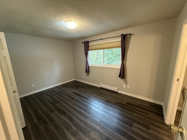 Building Photo - 2675 Labieux Rd