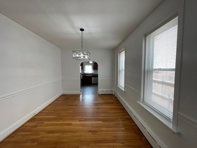 Foto del edificio - 1202 Maple St