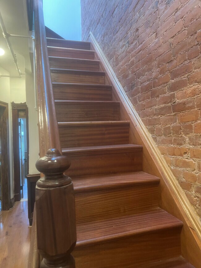 Foto del edificio - 367 W 123rd St