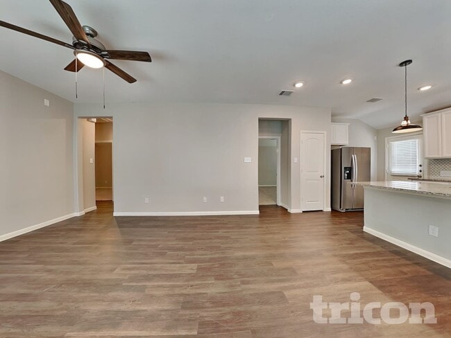 Building Photo - 6918 Scarlet Sagebrush St