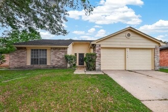 Building Photo - 16738 Quail Briar Dr